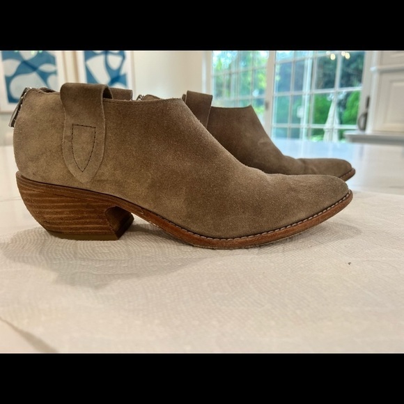 SIGERSON MORRISON Vero cuoio suede ankle boots w/ pointy toe - cowboy sz 6.5 - Picture 6 of 11